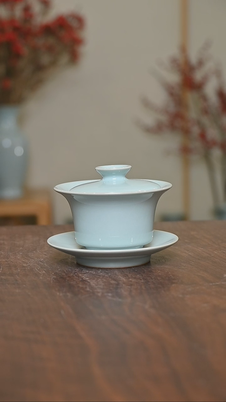 【闪购商品】其他天青釉朱家汝窑款马蹄盖碗100毫升一级