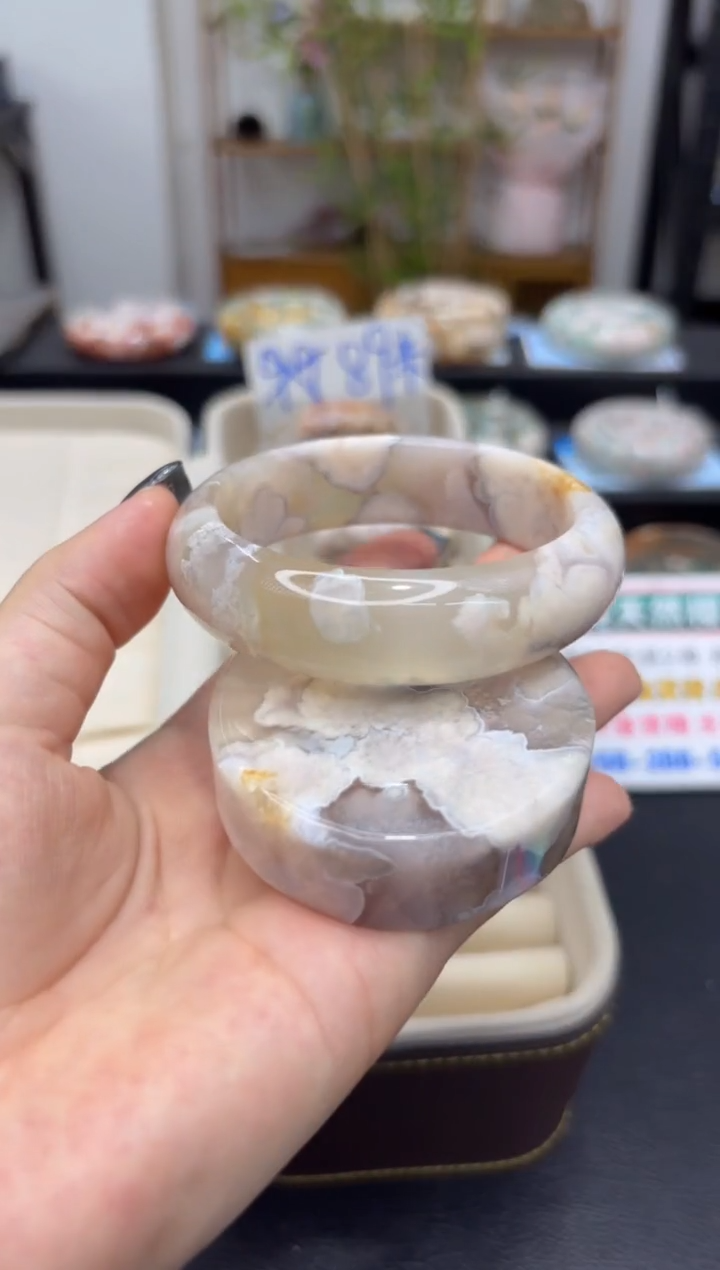 石英质玉手镯未镶嵌C689(57圈赠送镯心)
