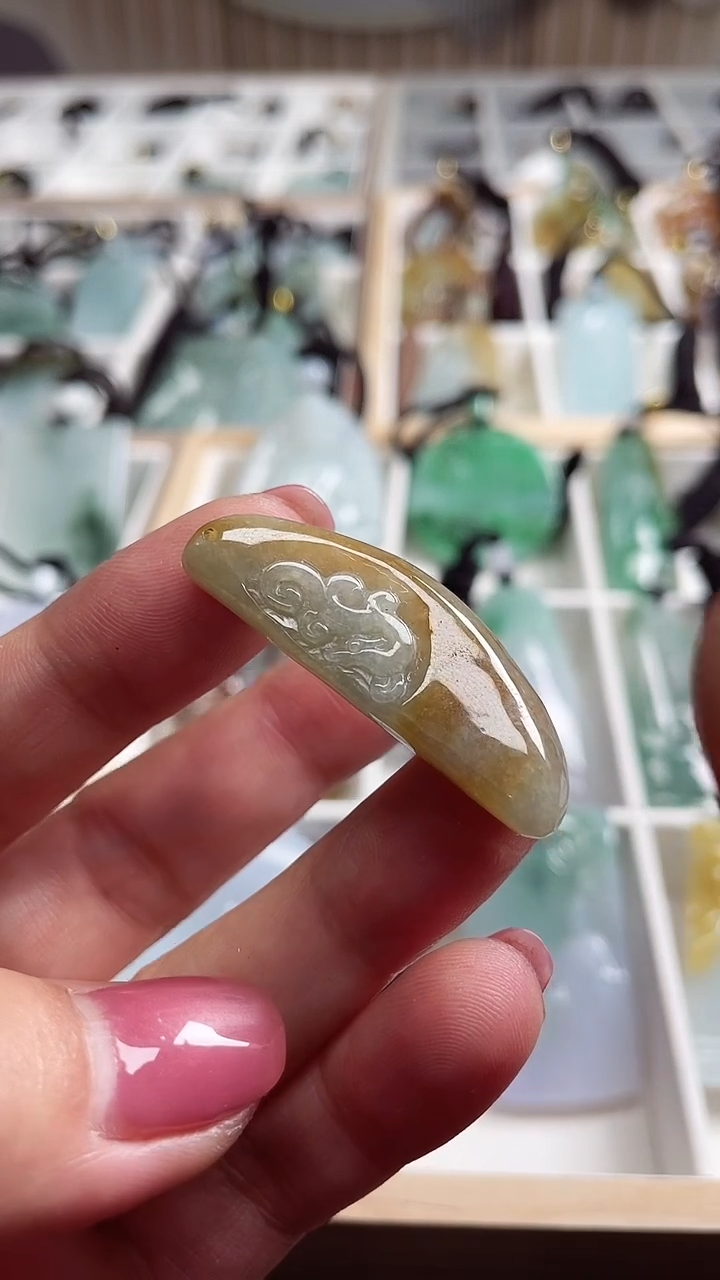 【闪购商品】翡翠颈饰未镶嵌111111111111111111