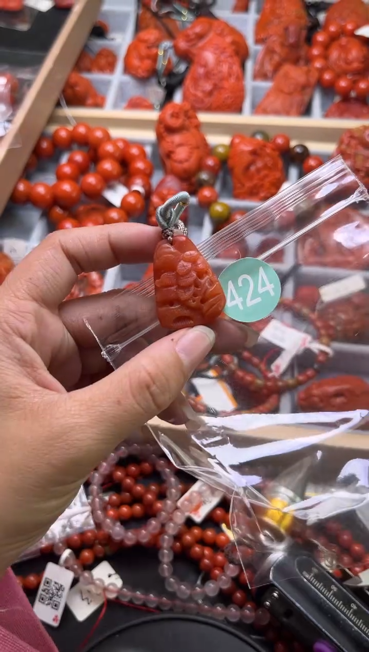 南红玛瑙未镶嵌珠宝奇石424