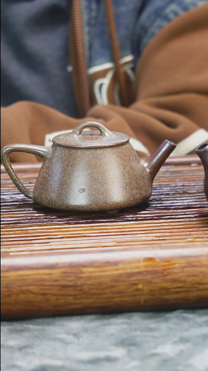 茶壶紫砂龙背山蟹壳青石瓢