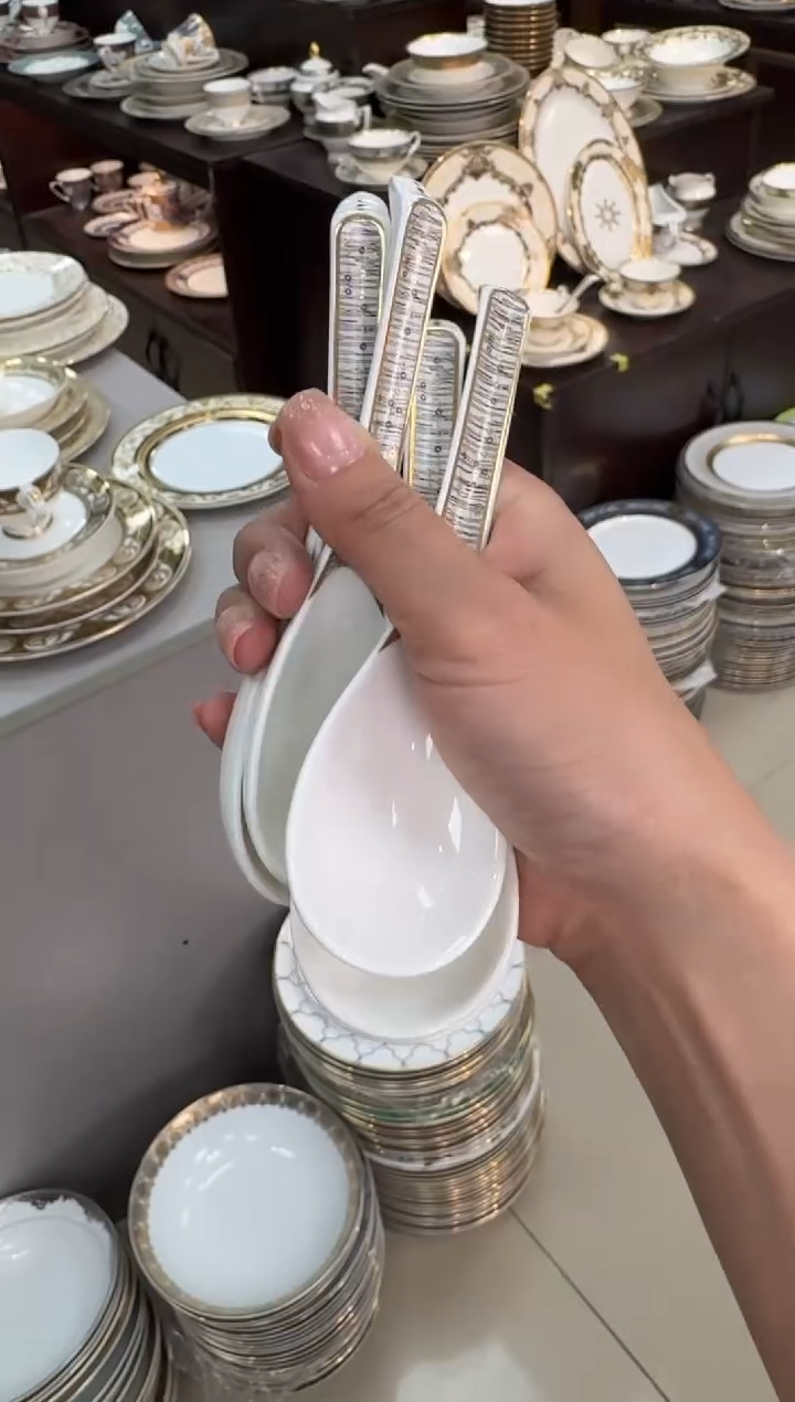 【闪购商品】瓷片小勺 客户标 瑕 8个