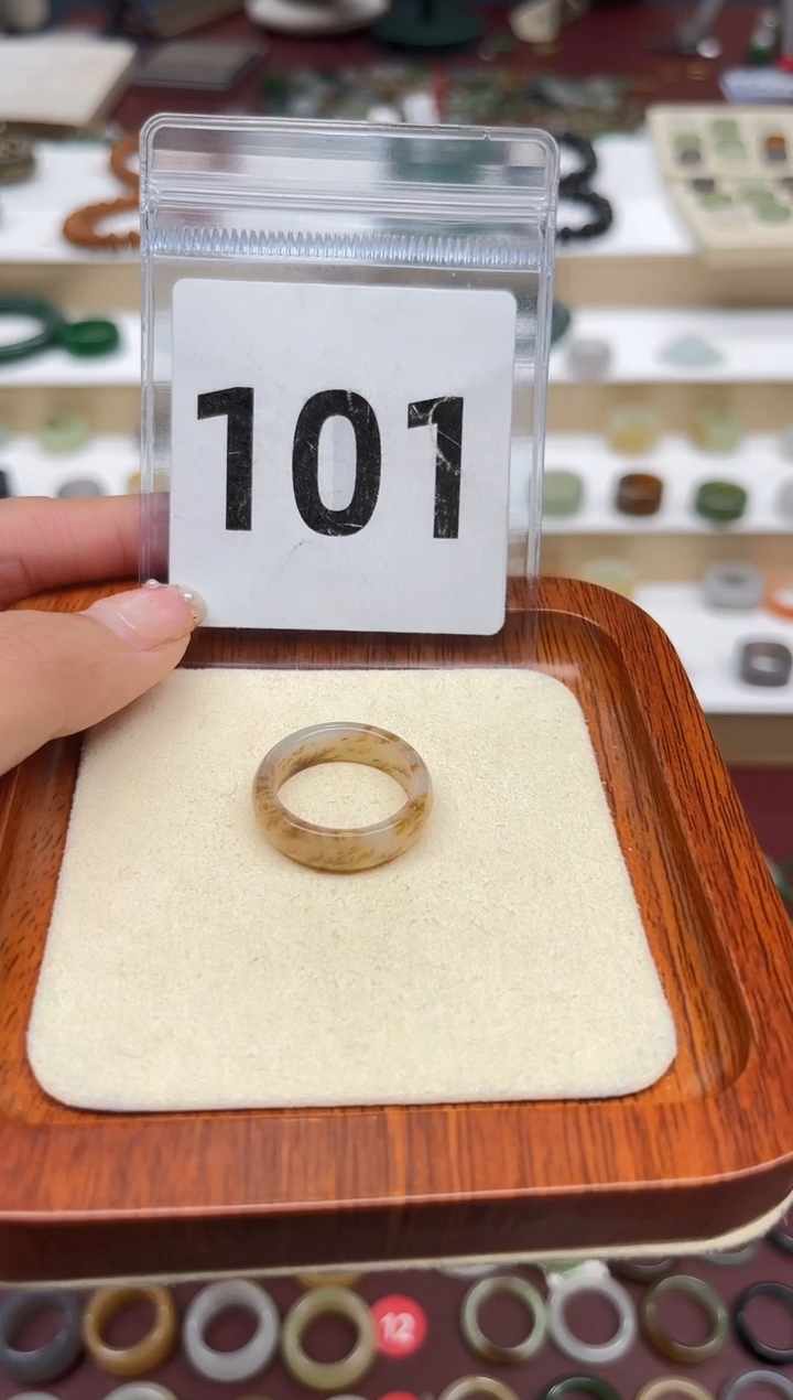 【闪购商品】和田玉戒指未镶嵌港码17号，内径18mm