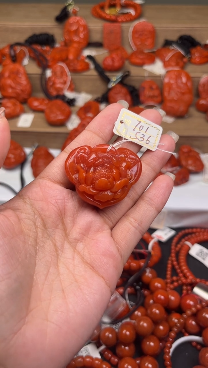 【闪购商品】南红玛瑙珠宝奇石未镶嵌701