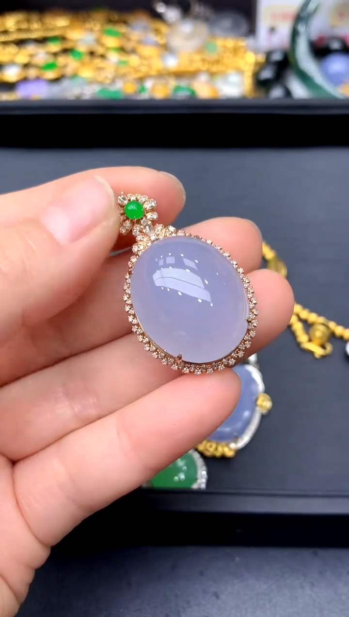 颈饰18K金镶嵌翡翠356 -中国好珍宝