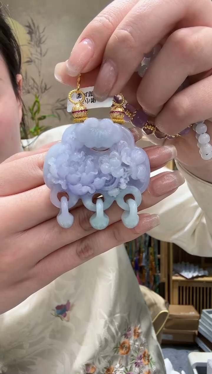 【闪购商品】翡翠颈饰未镶嵌吊坠