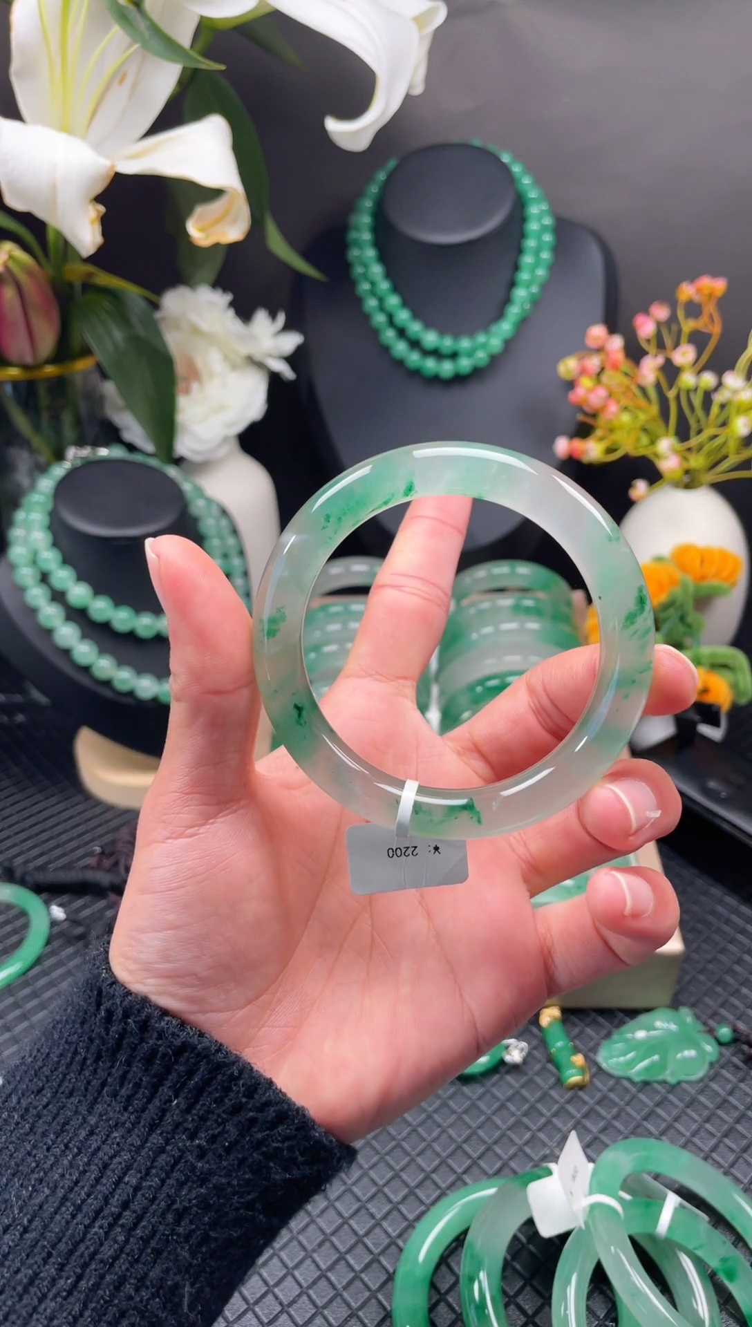 未镶嵌手镯石英质玉天然非洲翠手镯