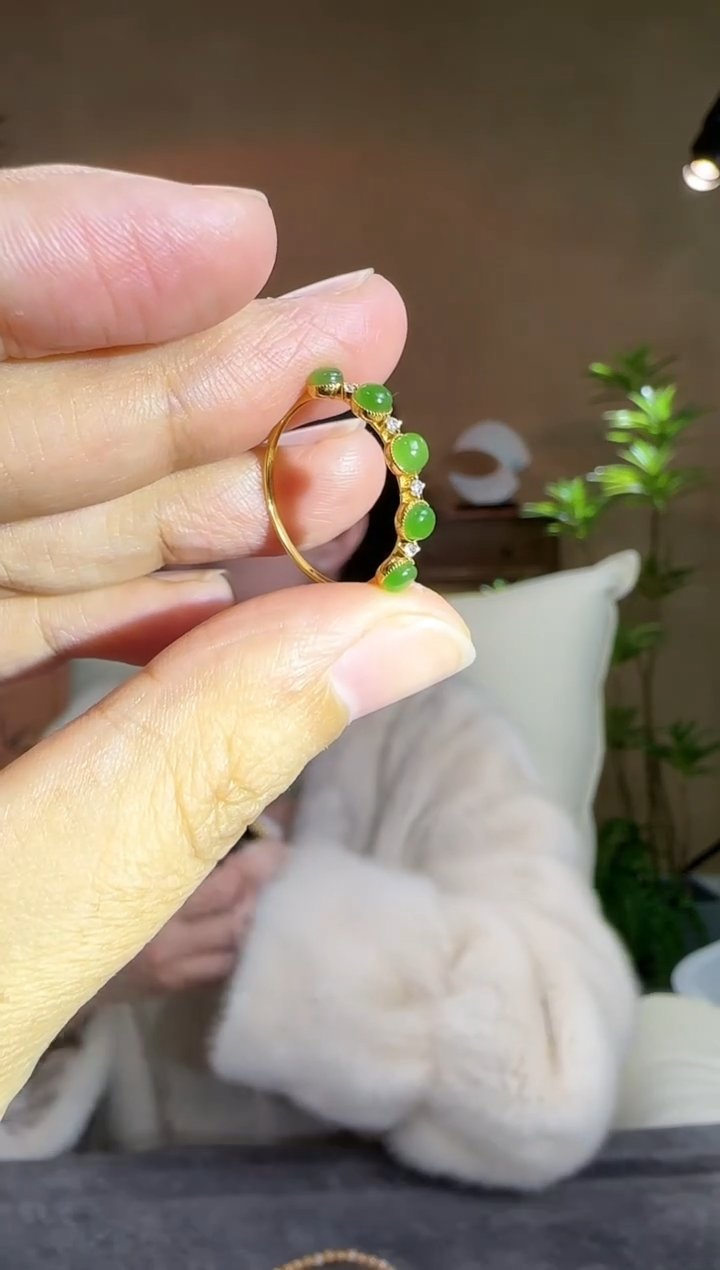 【闪购商品】和田玉戒指18K金镶嵌18K金镶碧玉戒指