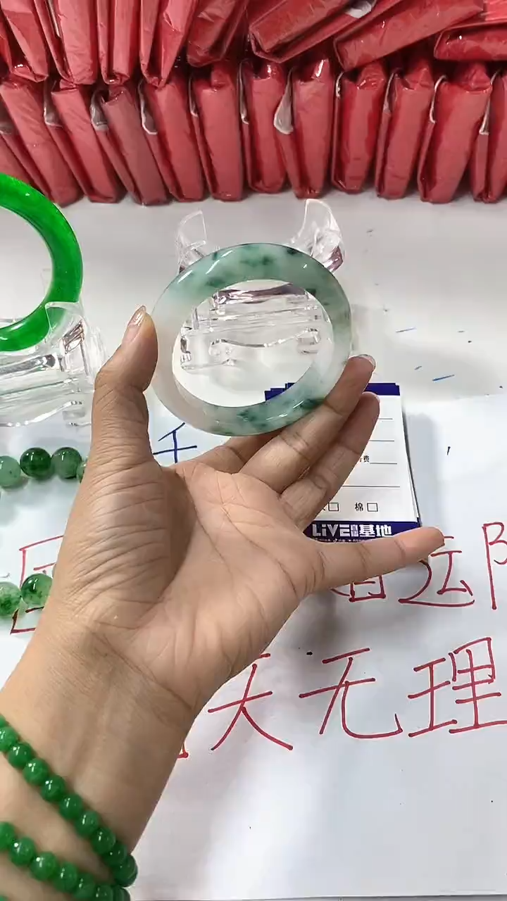 流行美美百搭真实好看直播间B201