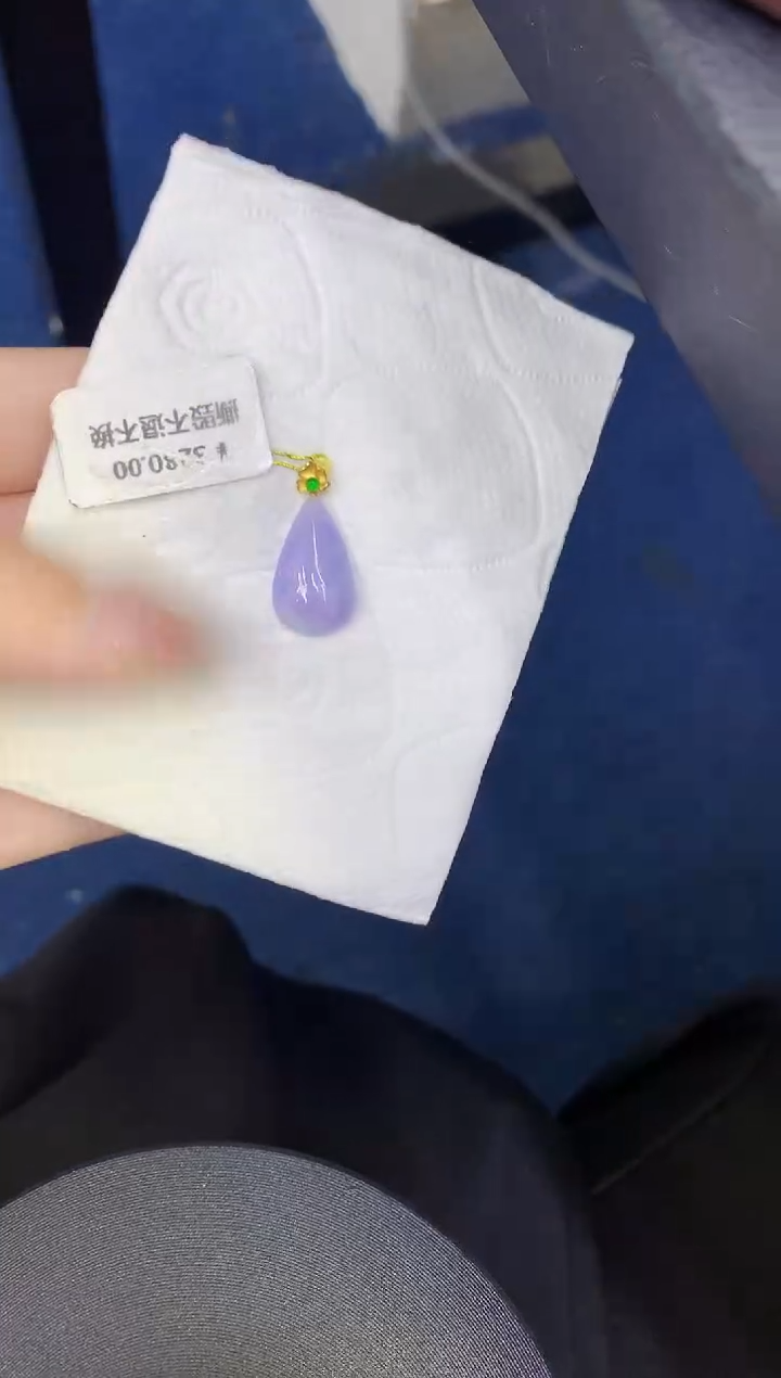 颈饰18K金镶嵌翡翠缅甸天然翡翠a货