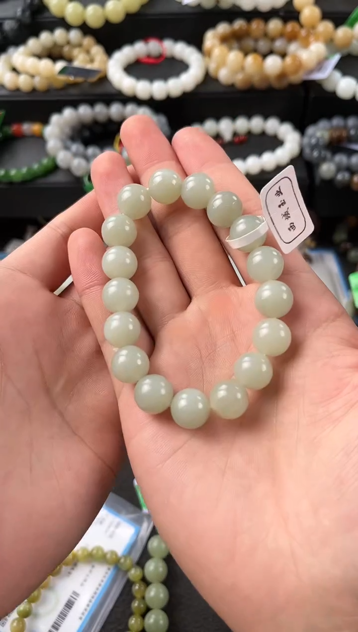 【闪购商品】和田玉手串未镶嵌且末青白手串卡12mm微色差