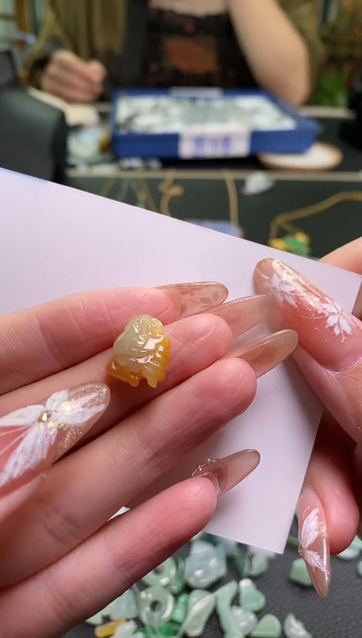 【闪购商品】翡翠颈饰未镶嵌翡翠净货28011