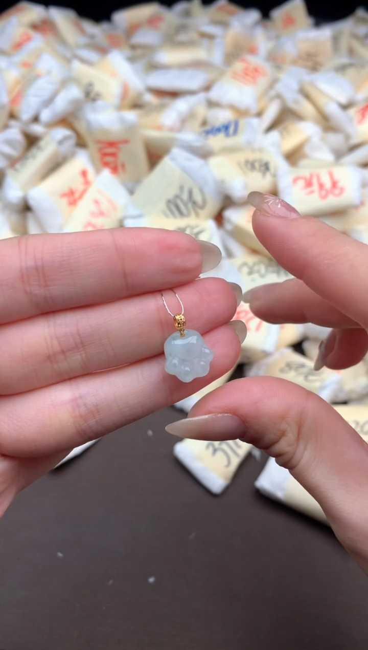 【闪购商品】翡翠挂件18K金镶嵌一