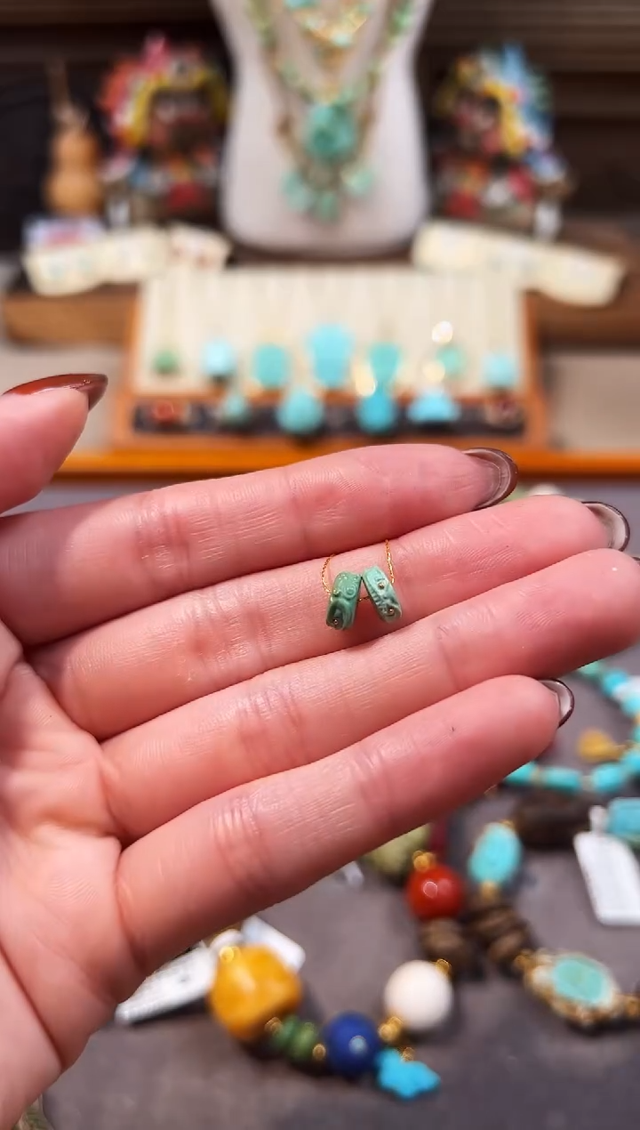 未镶嵌绿松石配饰醒狮