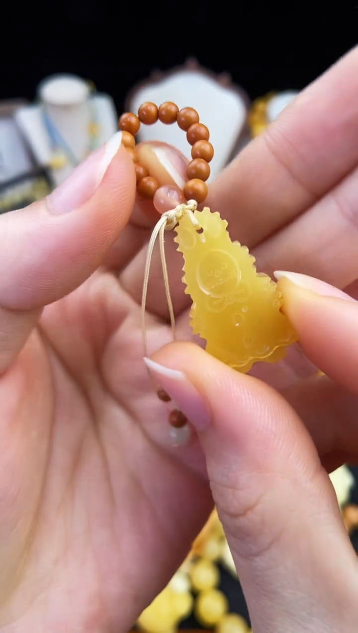 琥珀未镶嵌珠宝奇石柒月