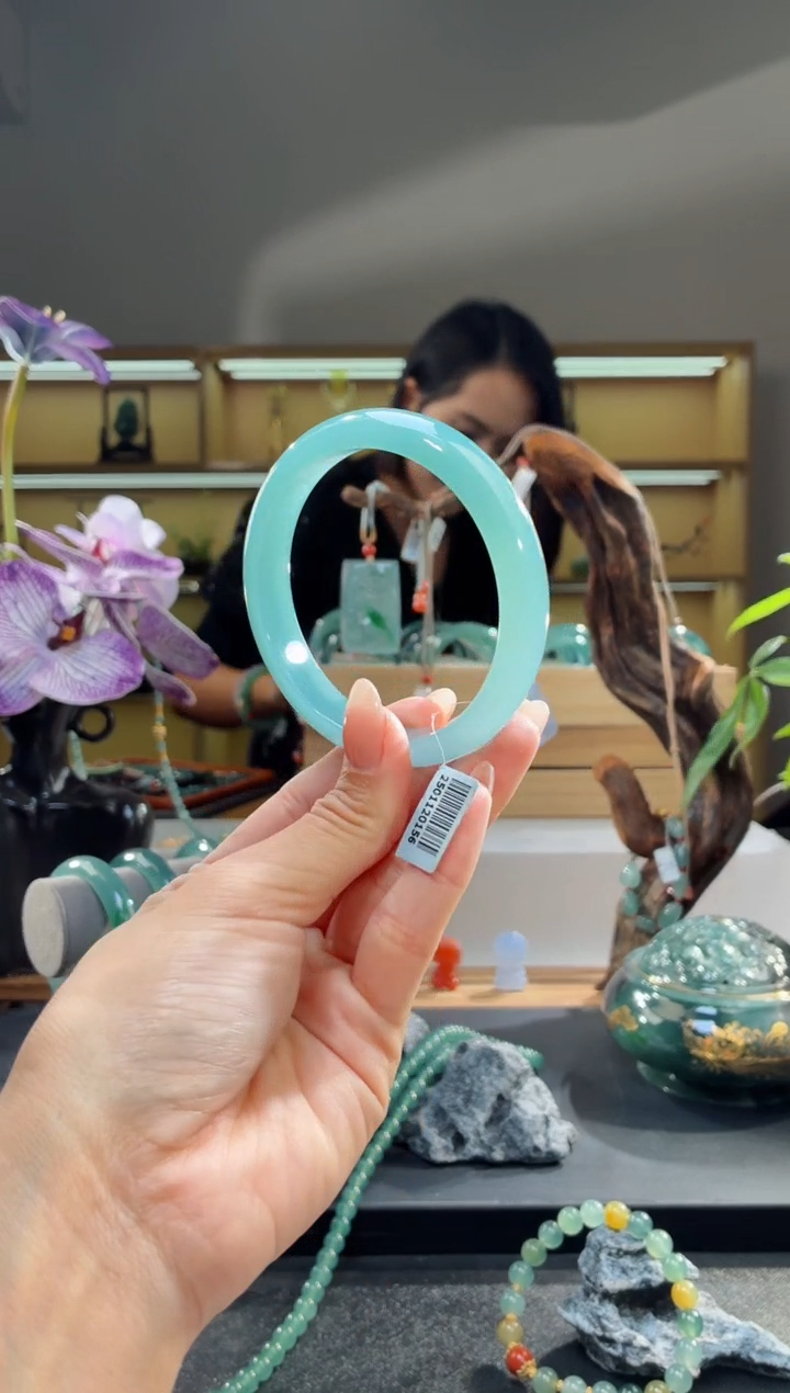 未镶嵌手镯翡翠60圈