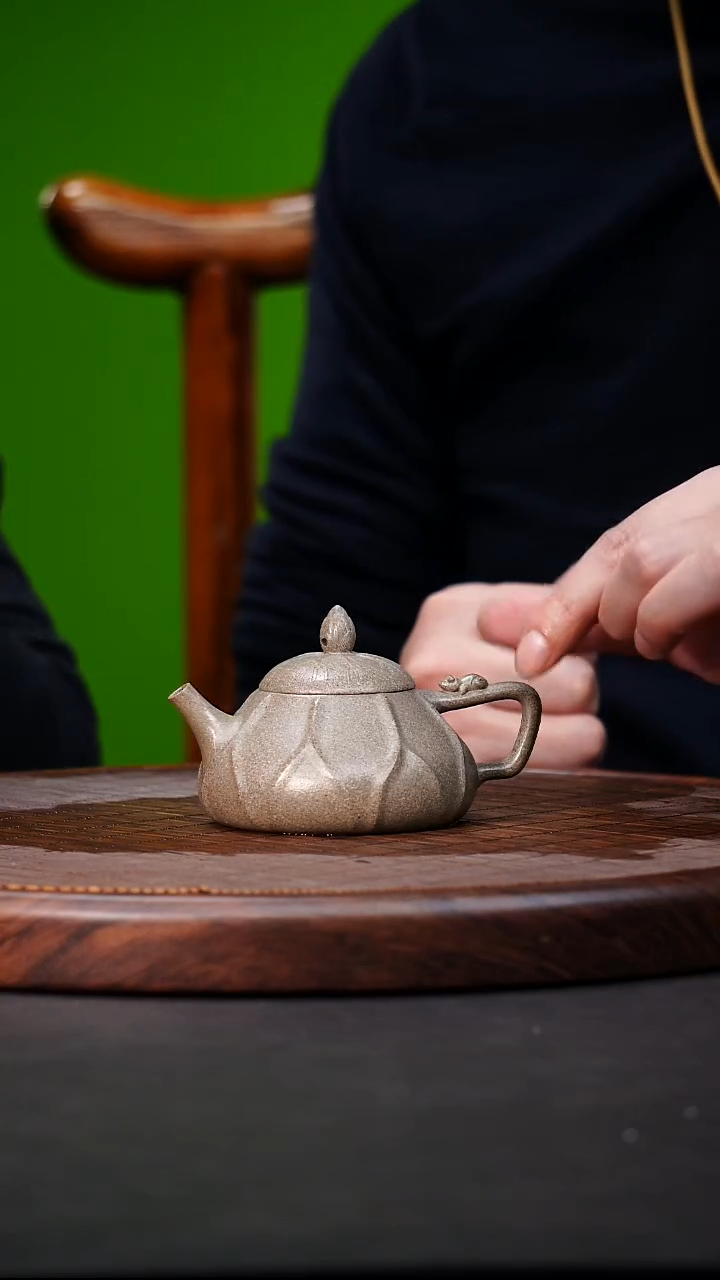 宜兴原矿高端紫砂 蟹壳青150cc