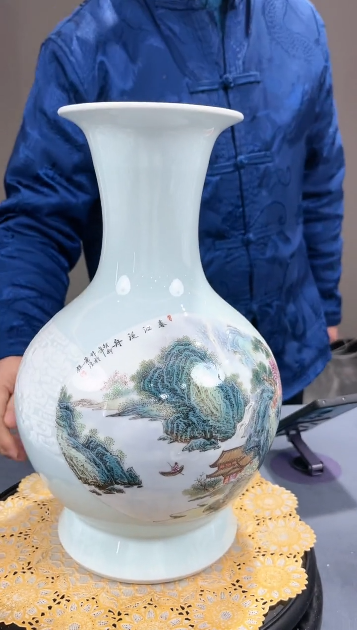 【闪购商品】官窑瓷画院950官窑瓷画院开窗山水赏瓶