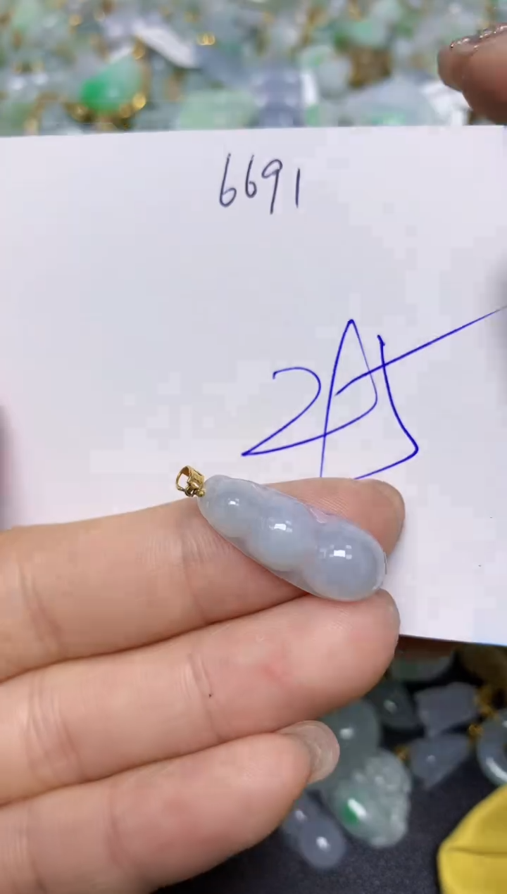 【闪购商品】翡翠挂件18K金镶嵌 天然翡翠A货