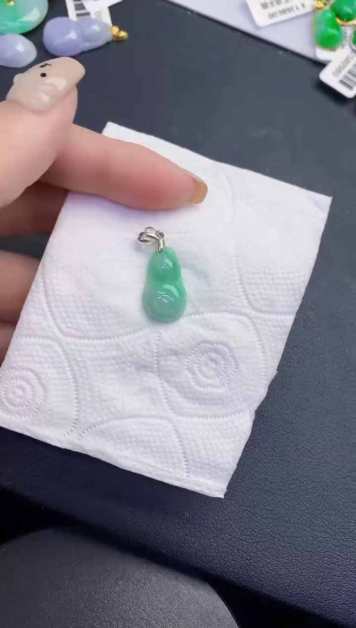 颈饰未镶嵌翡翠缅甸天然翡翠A货