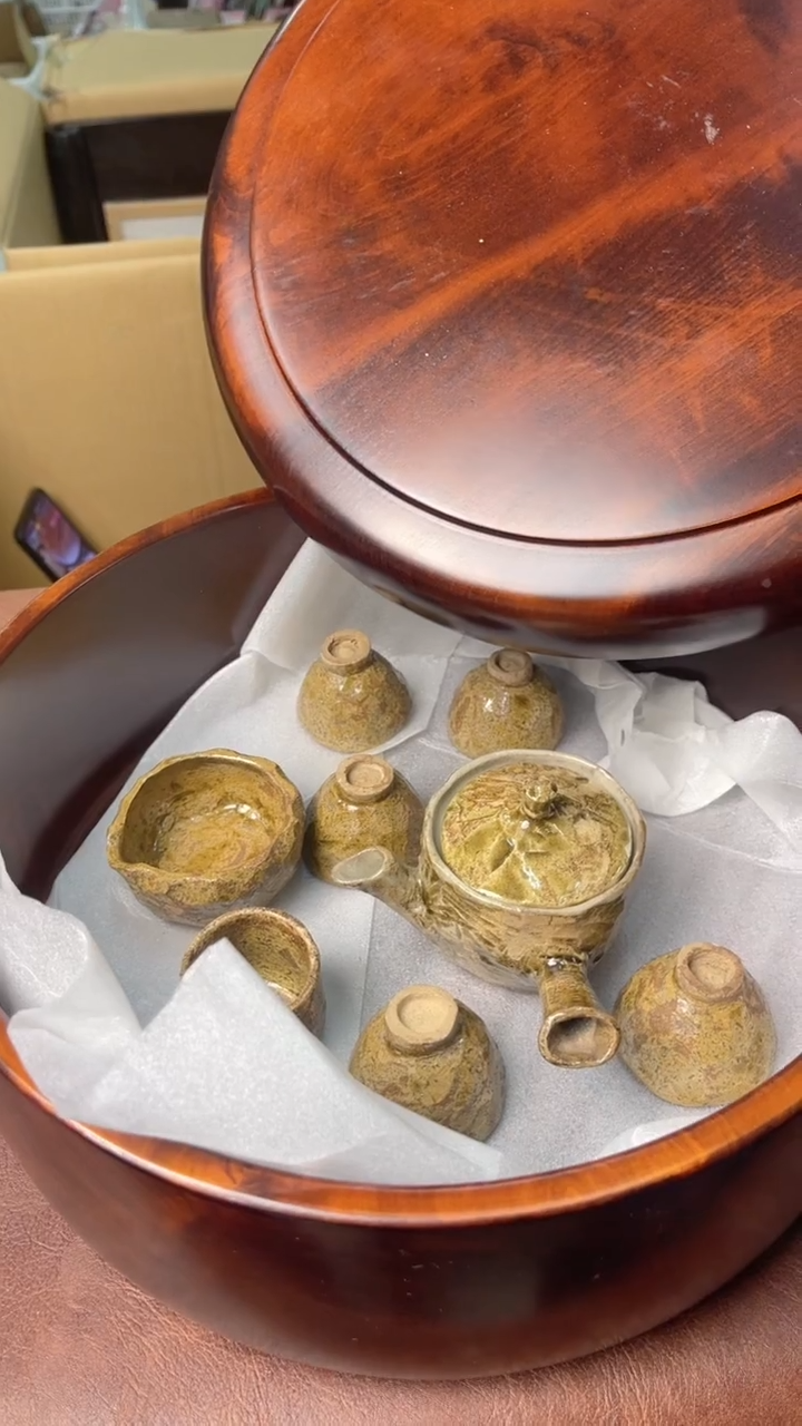 云****G中古商品满18包邮