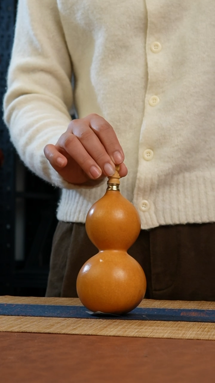 B951号 天然热水酒葫芦 一物一拍（有瑕介意勿拍）