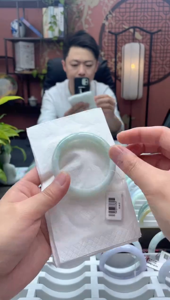 未镶嵌手镯翡翠6208******