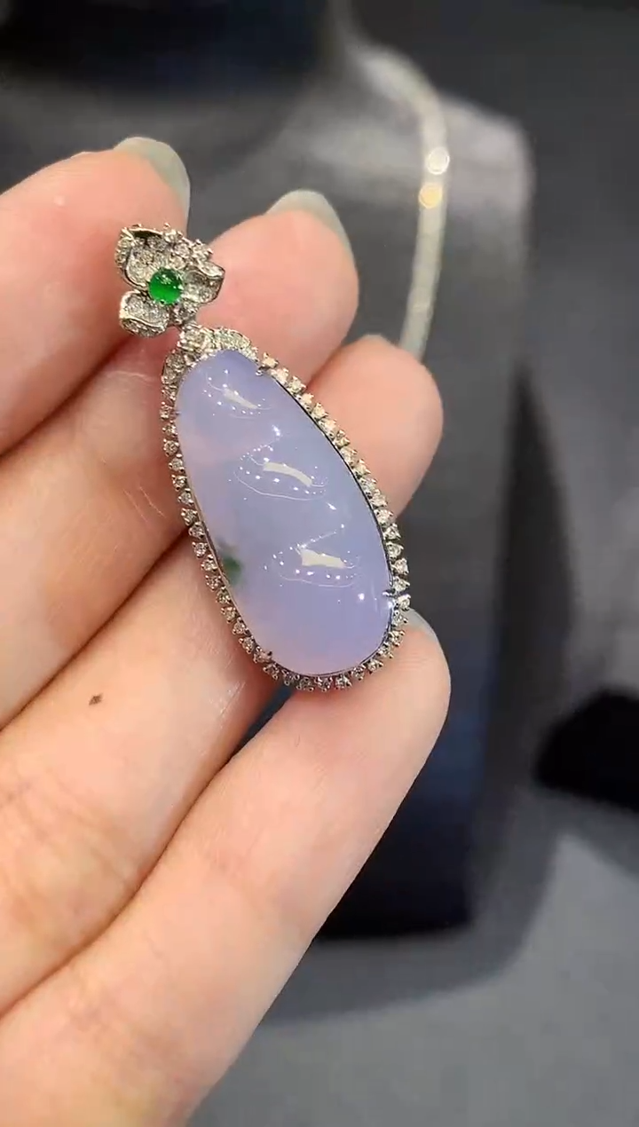 吊坠(不含链)18K金镶嵌翡翠KK多样性发其一