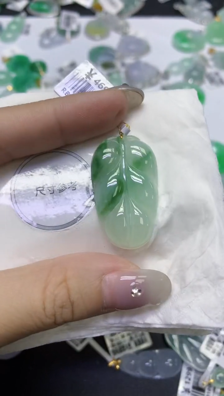 颈饰18K金镶嵌翡翠天然缅甸翡翠A货百元以上9元证书费自理