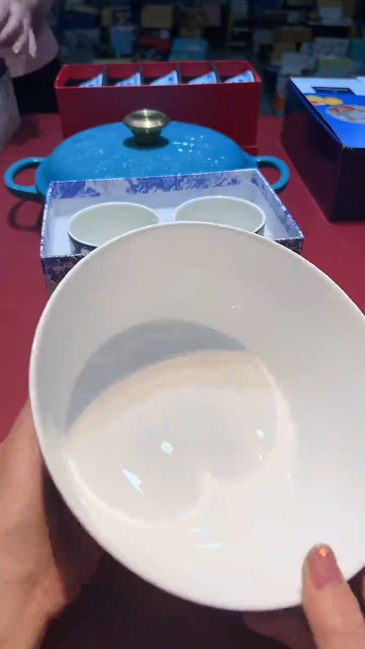 【闪购商品】瓷片锅碗瓢盆一件不剩