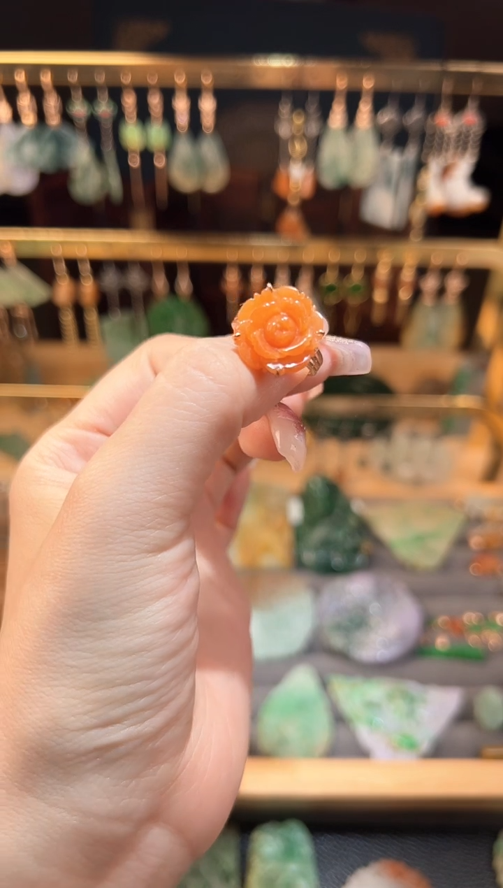 定制翡翠18K金镶嵌翡翠