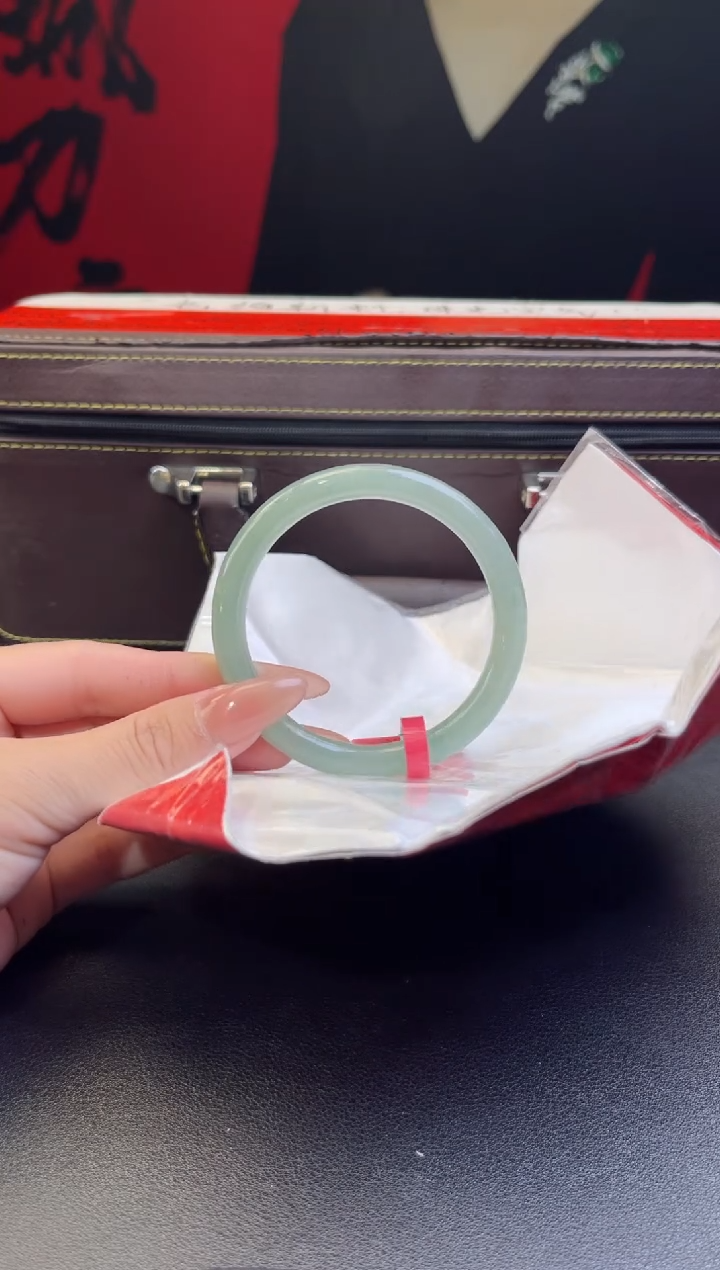 【闪购商品】翡翠手镯未镶嵌翡翠手镯