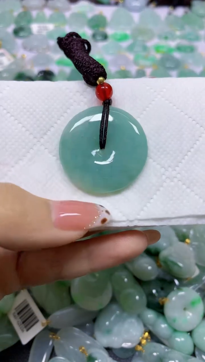 颈饰未镶嵌翡翠天然翡翠A货