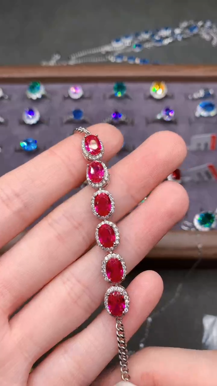 【闪购商品】红宝石手链银S925镶嵌····