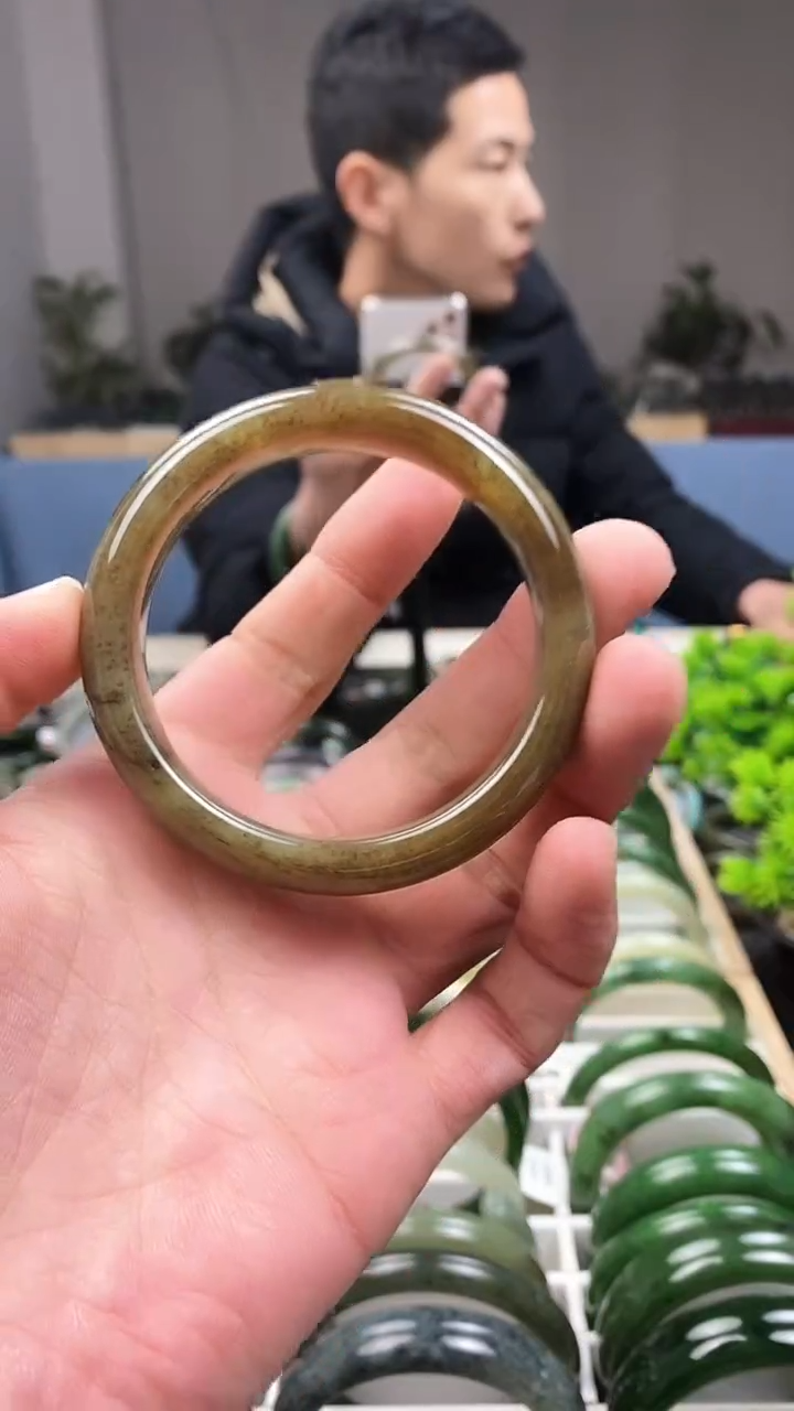 【闪购商品】和田玉手镯未镶嵌56.7