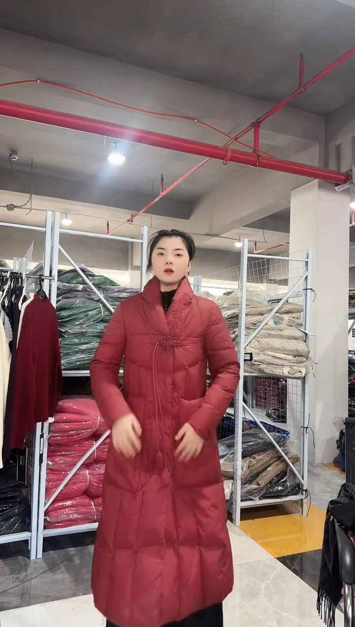 森比 羽绒服  120斤