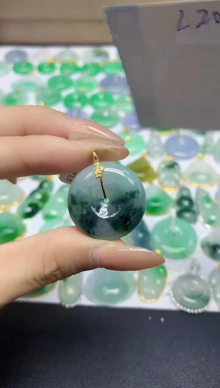 颈饰18K金镶嵌翡翠天然缅甸翡翠A货翡翠百元以上9元证书费自理