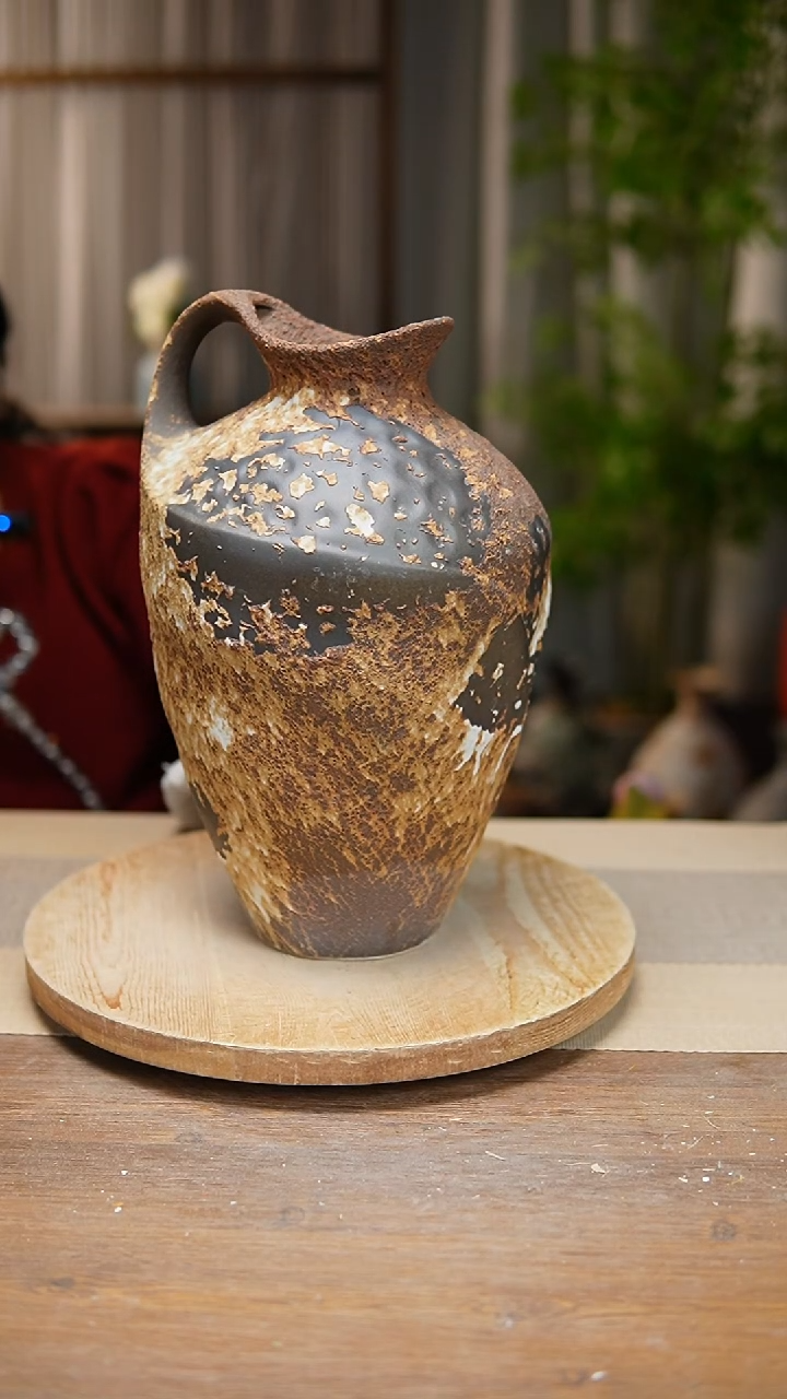 【闪购商品】陶瓷花器诧寂棕奶壶