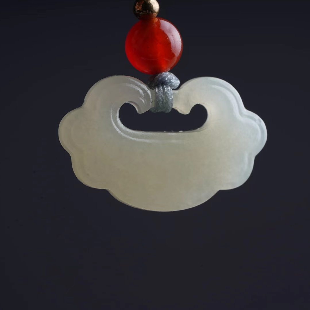 玲珑如意 青白玉款