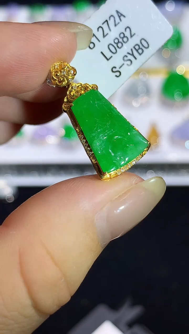翡翠18K金镶嵌吊坠(不含链)L0882多样性发其一