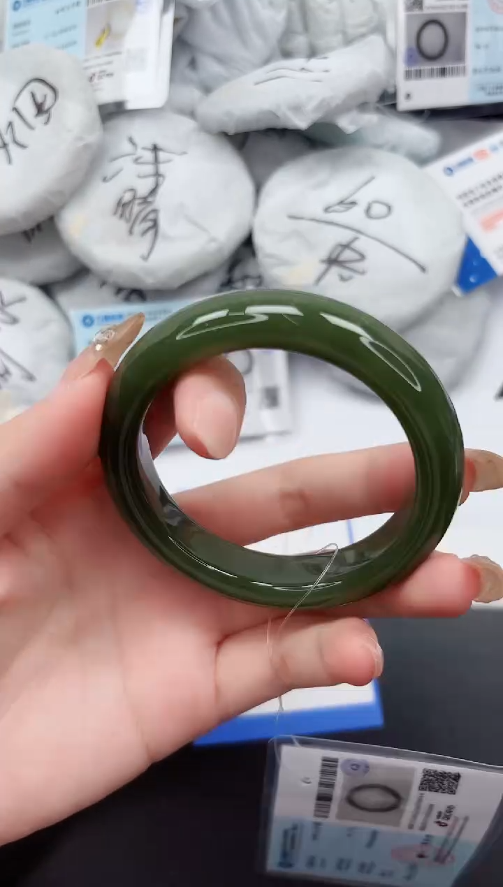 和田玉手镯未镶嵌73-57.6DBL