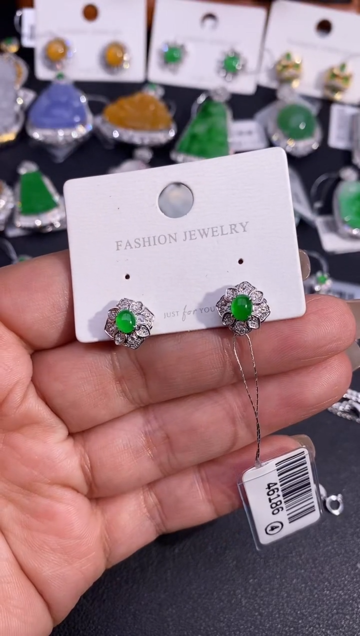 【闪购商品】翡翠耳饰18K金镶嵌耳饰