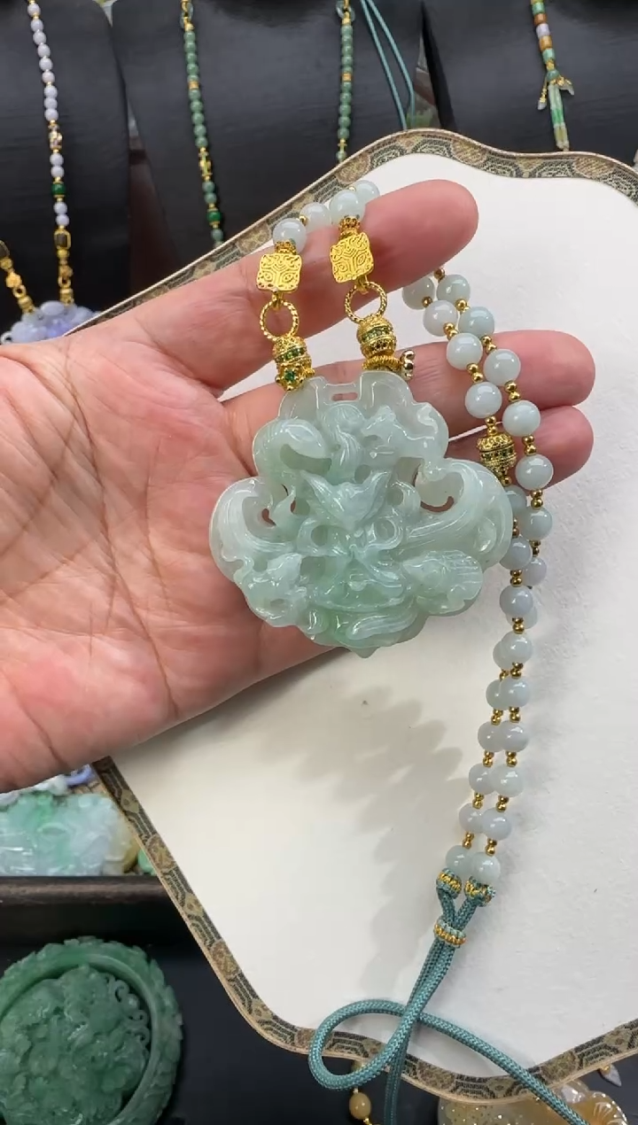 【闪购商品】翡翠颈饰未镶嵌拍照
