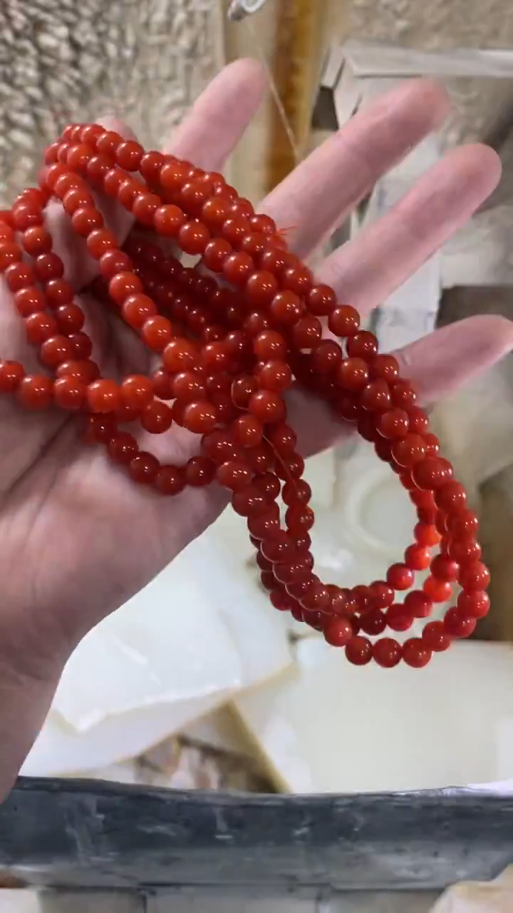 卡6MM南手红串女士佩戴   发一条