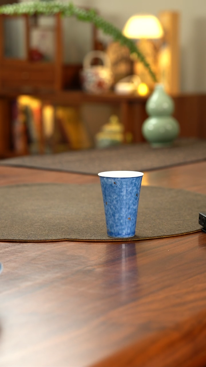 洒蓝闻香杯.......