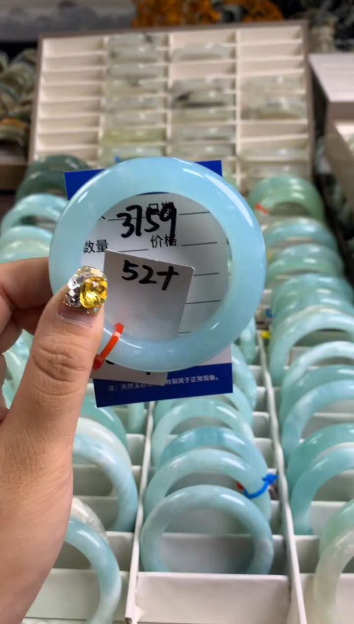 【闪购商品】蛇纹石玉手镯未镶嵌3759