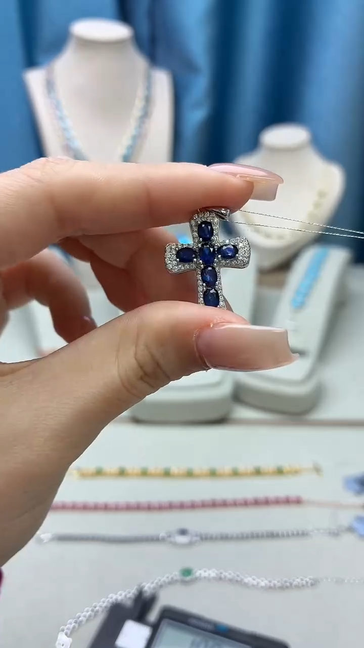 吊坠(不含链)蓝宝石银S925镶嵌292JH0102产品一个（多样性）