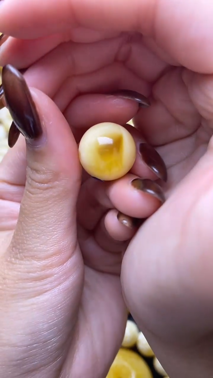 【闪购商品】琥珀裸石未镶嵌蜜蜡012