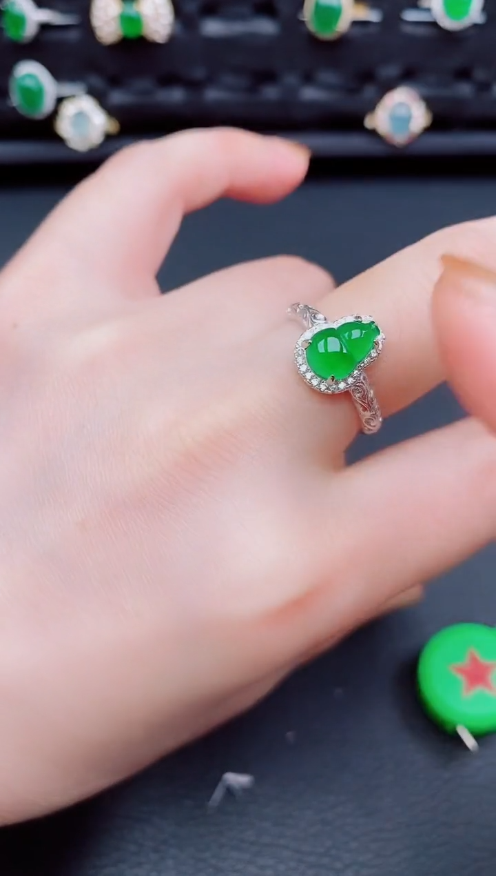 【闪购商品】翡翠戒指银S925镶嵌天然a货翡翠102