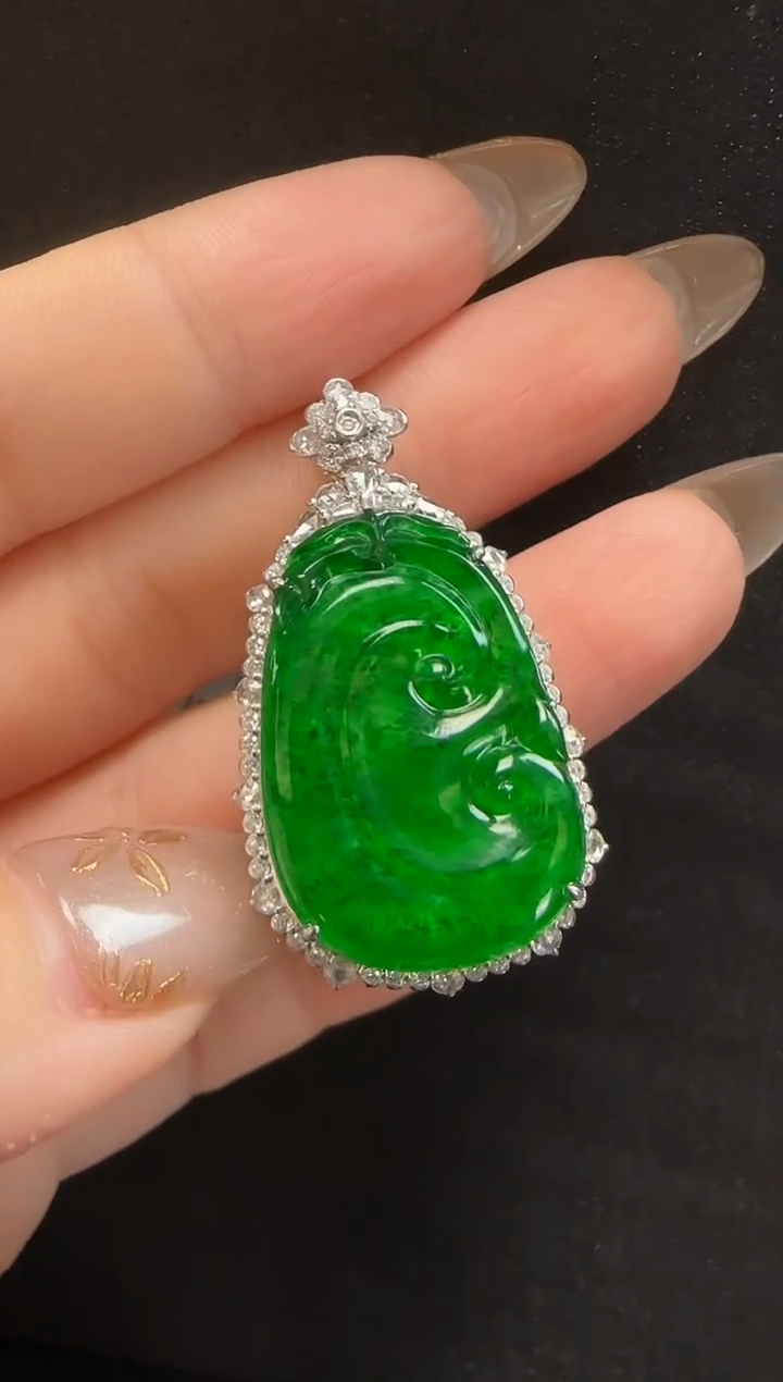 【闪购商品】翡翠颈饰18K金镶嵌634如意一个